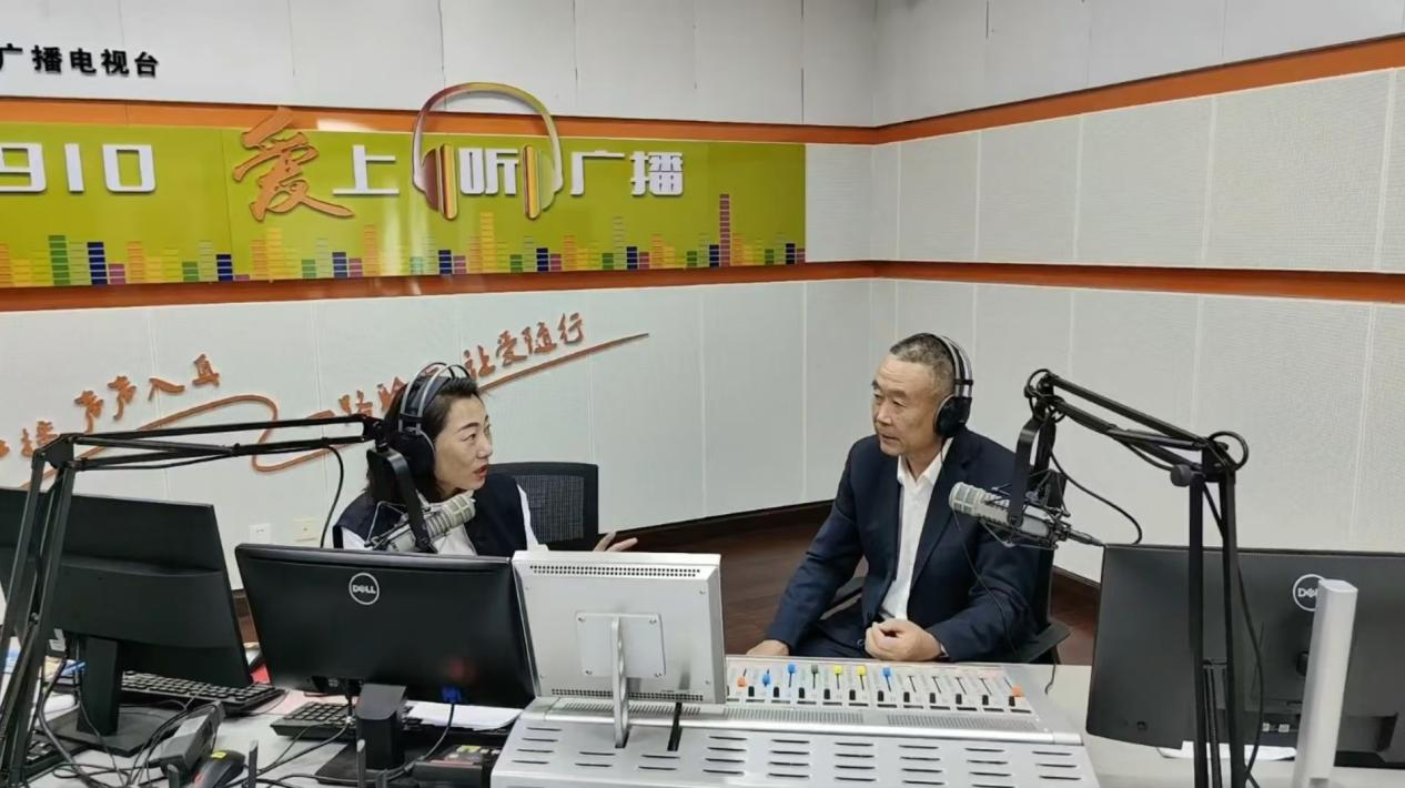 阿拉善沙漠世界地质公园管理局 做客行风热线 共享地质公园盛宴